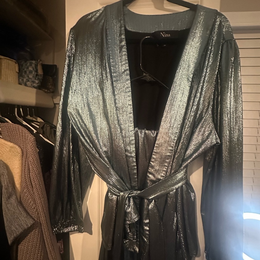 Nina Parker Metallic Blue Pants Set